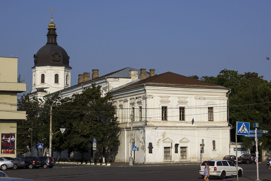 Благодійний проект Реставрація та аукціон сучасного українського мистецтва